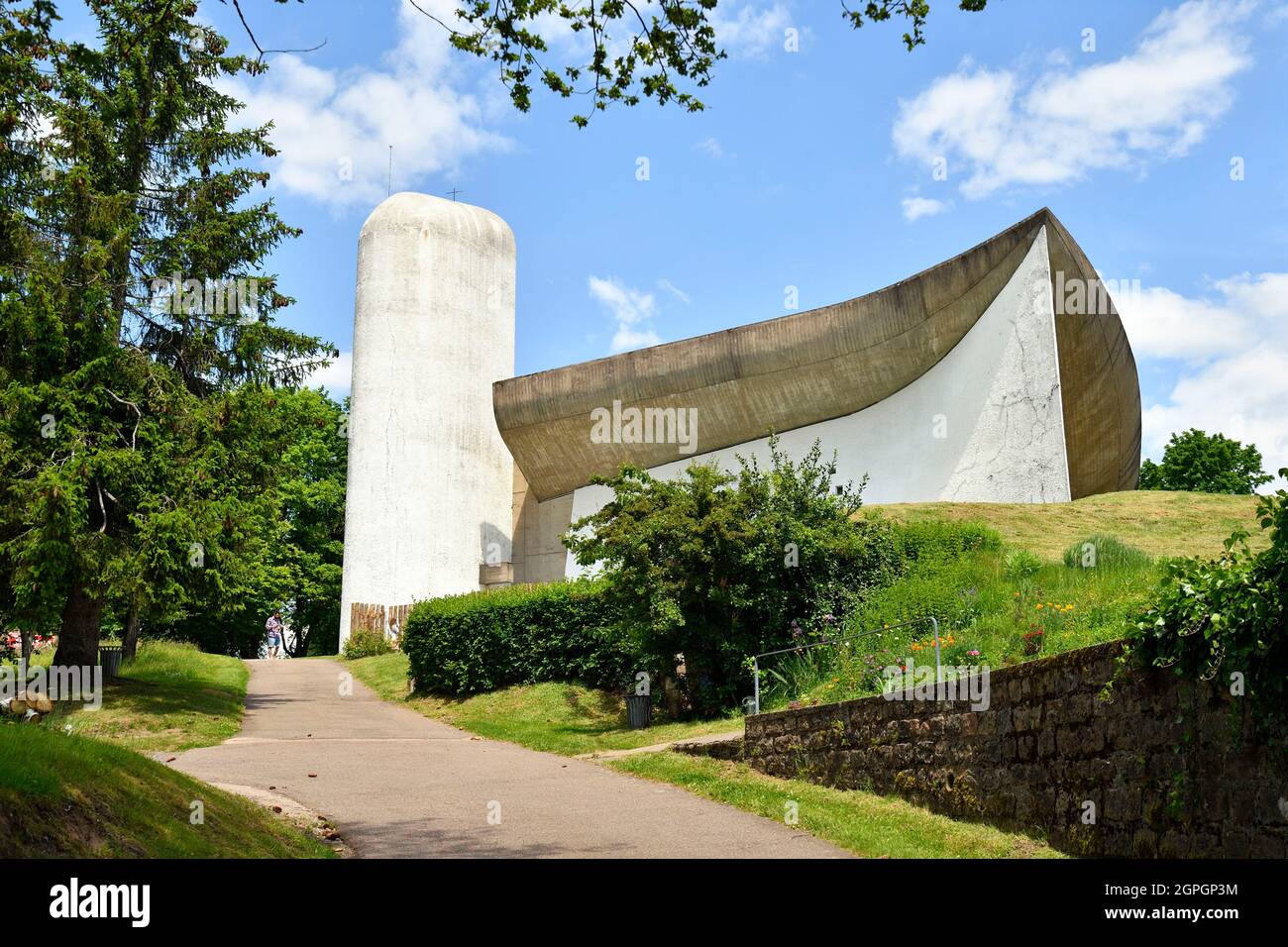 Francia, Haute Saone, Ronchamp, opere architettoniche di le Corbusier, patrimonio mondiale dell'UNESCO, Notre Dame du Haut Cappella dall'architetto le Corbusier Foto Stock