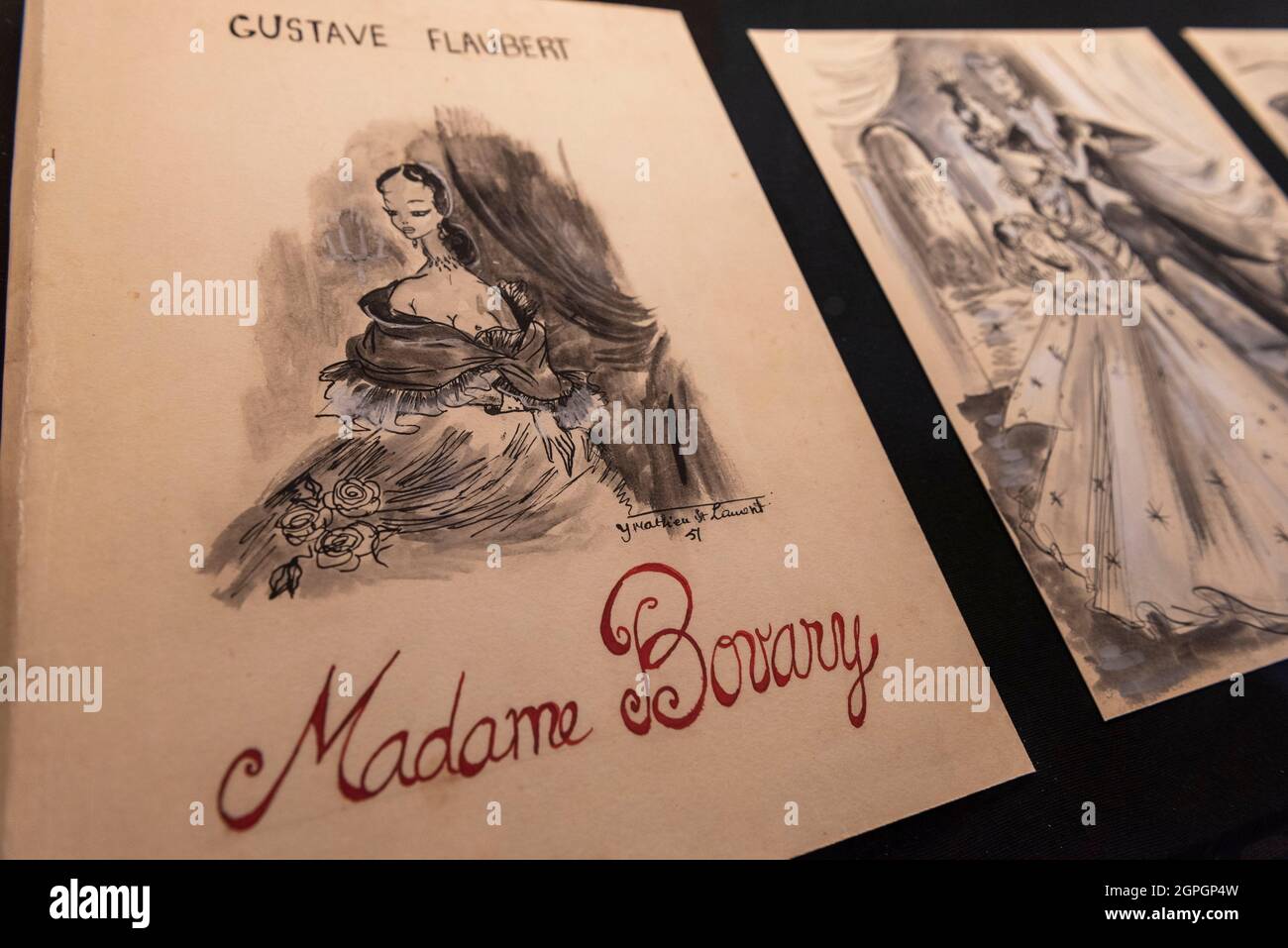 Francia, Seine Maritime, Rouen, Maison Marrou, mostra Madame rêve en Bovary come parte del bicentenario Flaubert, disegni originali di Yves Saint Laurent Foto Stock