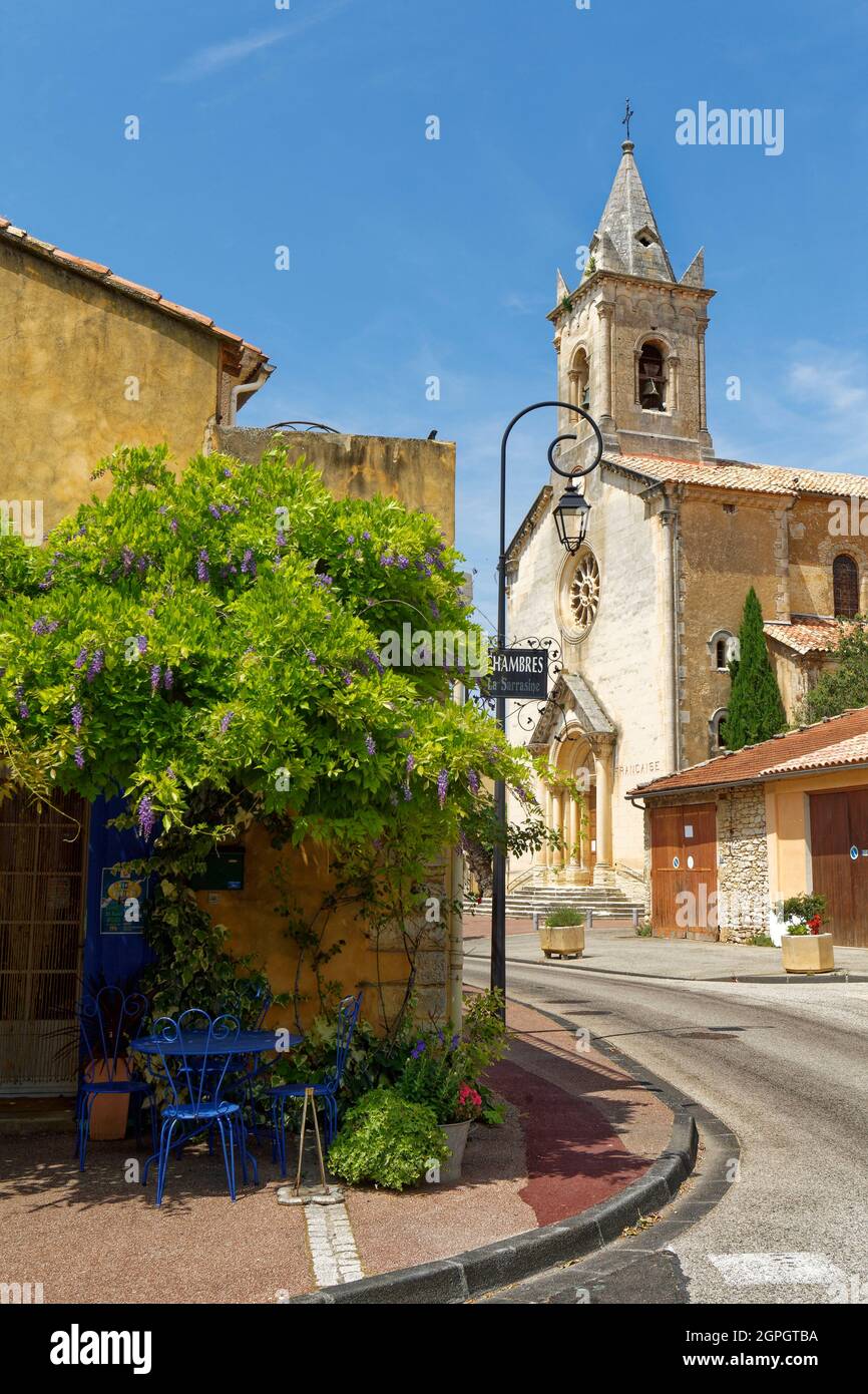 Francia, Vaucluse, Mont Ventoux Parco Naturale Regionale, Villes sur Auzon, la chiesa Foto Stock