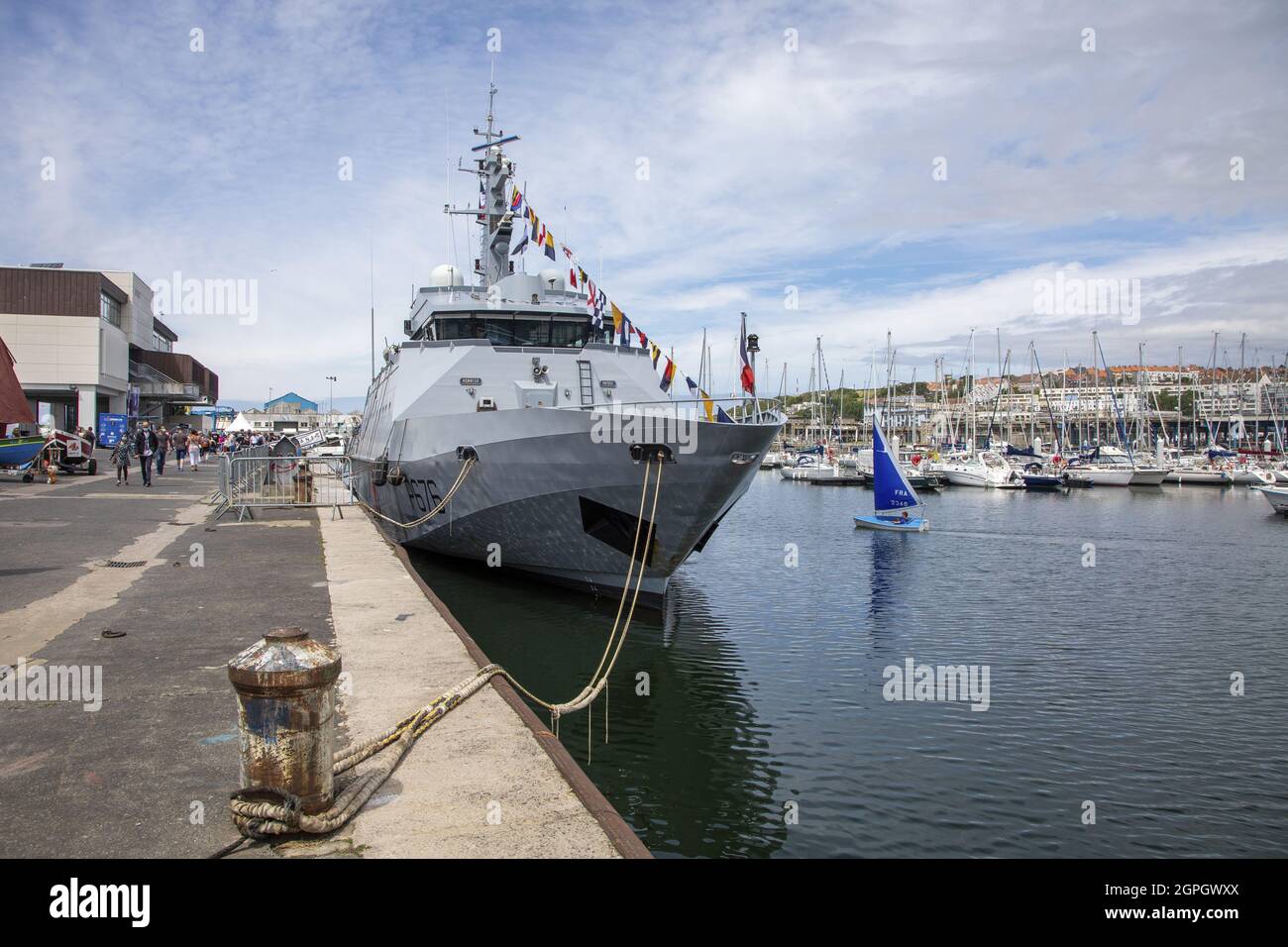 francia, pas de calais, boulogne sur mer, festival del mare, nave marina francese proveniente da Cherbourg Foto Stock