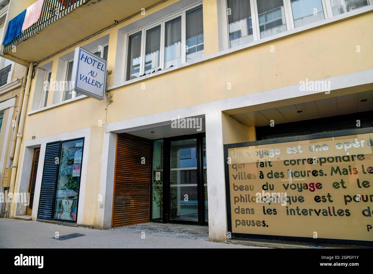 Francia, Herault, Sete, Hotel Au Valery, Brassens percorso dove l'artista ha accolto il suo compagno Pûppchen durante i suoi soggiorni a Sete Foto Stock