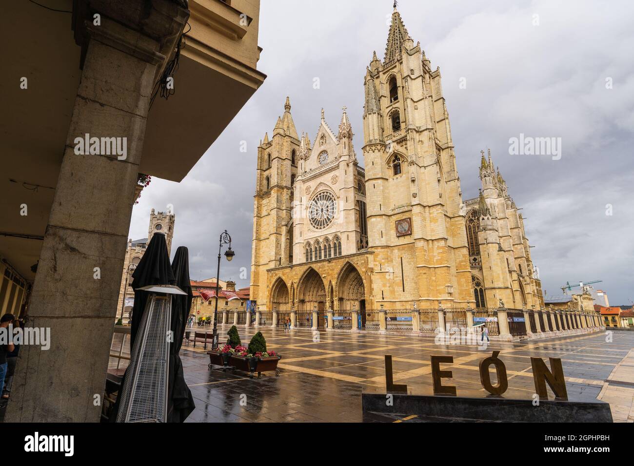 Vista della cattedrale gotica di Leon in Spagna. Foto Stock