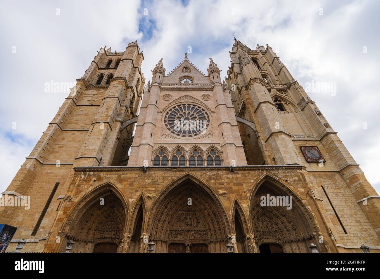 Vista della cattedrale gotica di Leon in Spagna. Foto Stock