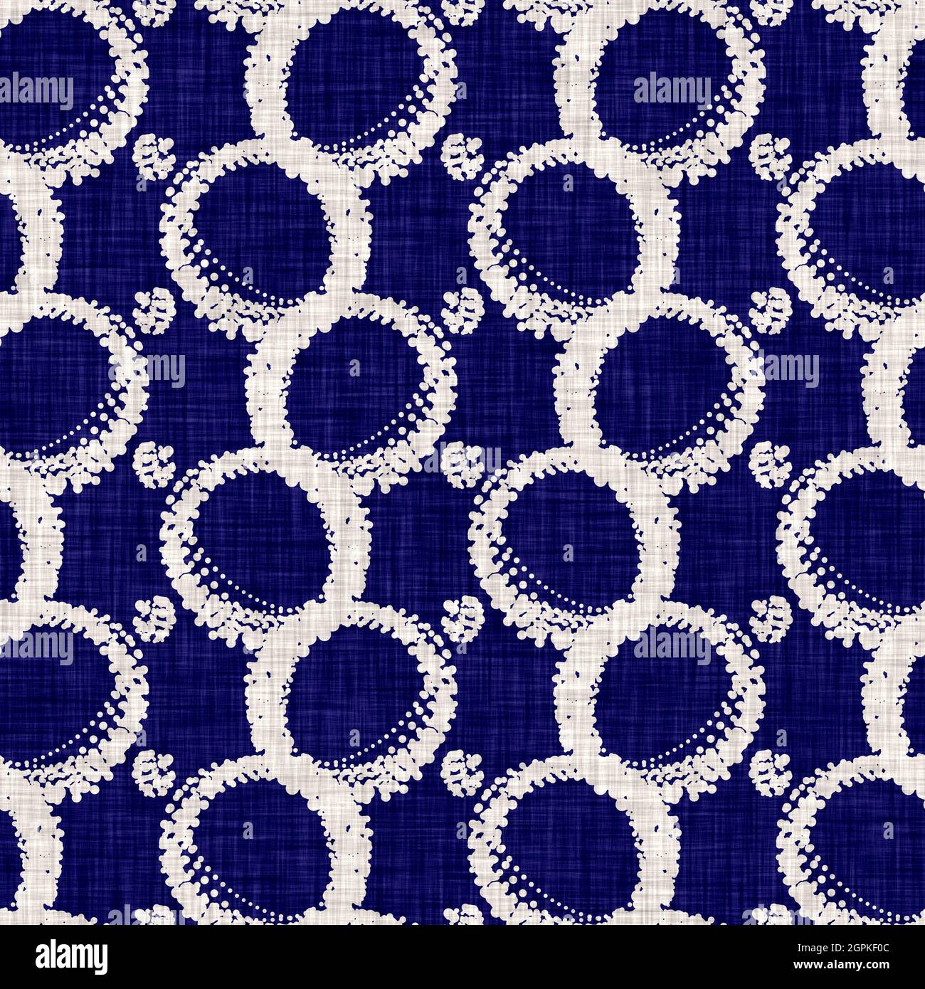 Texture indaco-cerchio senza cuciture. Sfondo blu effetto boro cotone tinto. Giappone ripetizione batik modello di resist. Stampe asiatiche stellato Foto Stock