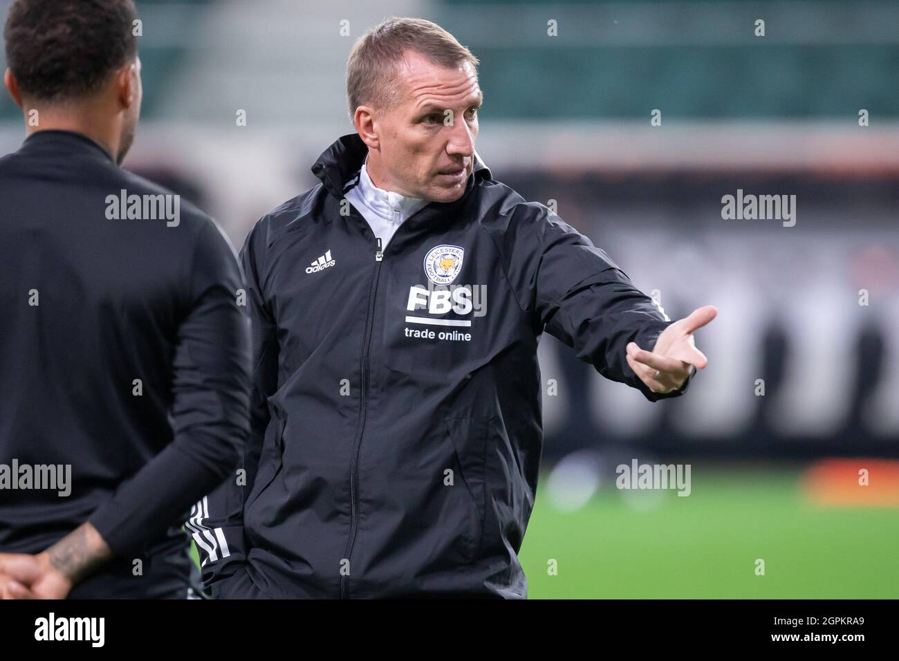 Varsavia, Polonia. 29 settembre 2021. Brendan Rodgers allenatore dei gesti del Leicester City FC durante la sessione di addestramento ufficiale un giorno prima della partita della UEFA Europa League Group Stage tra Legia Warszawa e Leicester City FC al Marshal Jozef Pilsudski Legia Warsaw Municipal Stadium. Credit: SOPA Images Limited/Alamy Live News Foto Stock