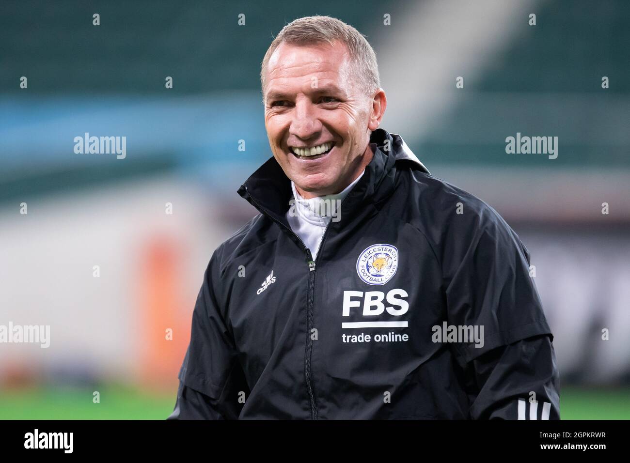 Varsavia, Polonia. 29 settembre 2021. L'allenatore di Brendan Rodgers del Leicester City FC sorride durante la sessione di addestramento ufficiale un giorno prima della partita della UEFA Europa League Group Stage tra Legia Warszawa e Leicester City FC al Marshal Jozef Pilsudski Legia Warsaw Municipal Stadium. (Foto di Mikolaj Barbanell/SOPA Images/Sipa USA) Credit: Sipa USA/Alamy Live News Foto Stock