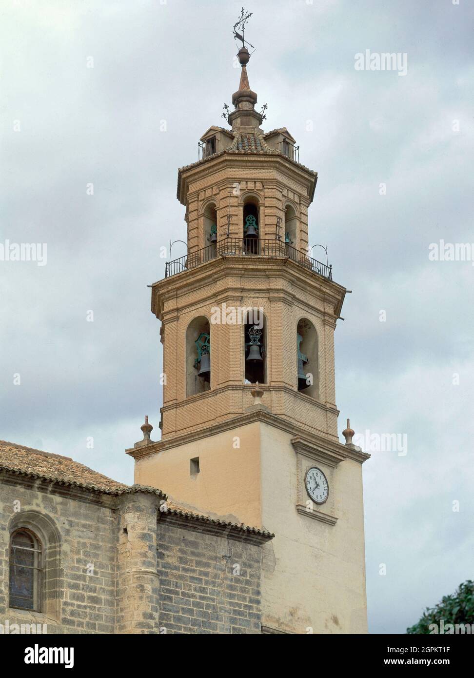 TORRE DE LA COLEGIATA DE LA ENCARNACION DE BAZA. UBICAZIONE: COLEGIATA DE LA ENCARNACION. BAZA. GRANADA. SPAGNA. Foto Stock