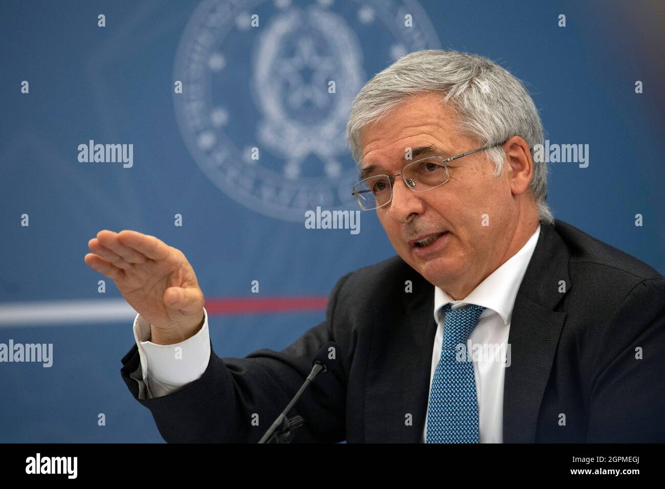 Roma, Italia. 29 settembre 2021. Il Ministro dell'Economia Daniele Franco in conferenza stampa dopo il gabinetto del Ministro.Roma (Italia), 29 settembre 2021 Foto Samantha Zucchi Insidefoto Credit: Insidefoto srl/Alamy Live News Foto Stock