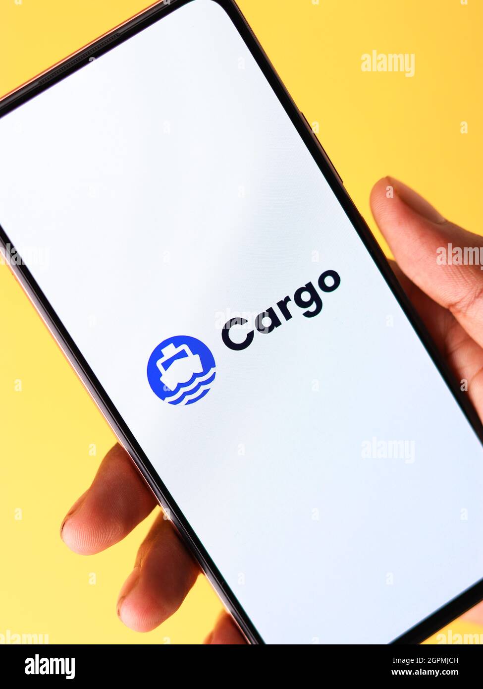 West Bangal, India - 28 settembre 2021: Logo Cargo sullo schermo del telefono immagine stock. Foto Stock