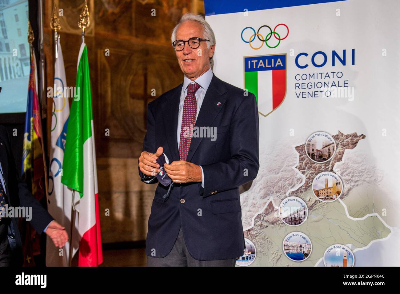 Padova, Italia. 29 settembre 2021. Giovanni Malago (Presidente del Comitato Olimpico Nazionale Italiano) durante la cerimonia di premiazione dell'eccellenza sportiva veneta durante Giovanni Malago a Padova, News a Padova, Settembre 29 2021 Credit: Independent Photo Agency/Alamy Live News Foto Stock