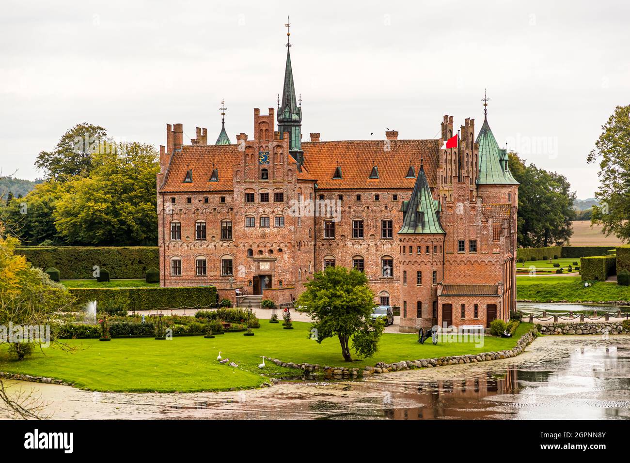 Castello di Egeskov (slot Egeskov) Faaborg-Midtfyn, Danimarca Foto Stock
