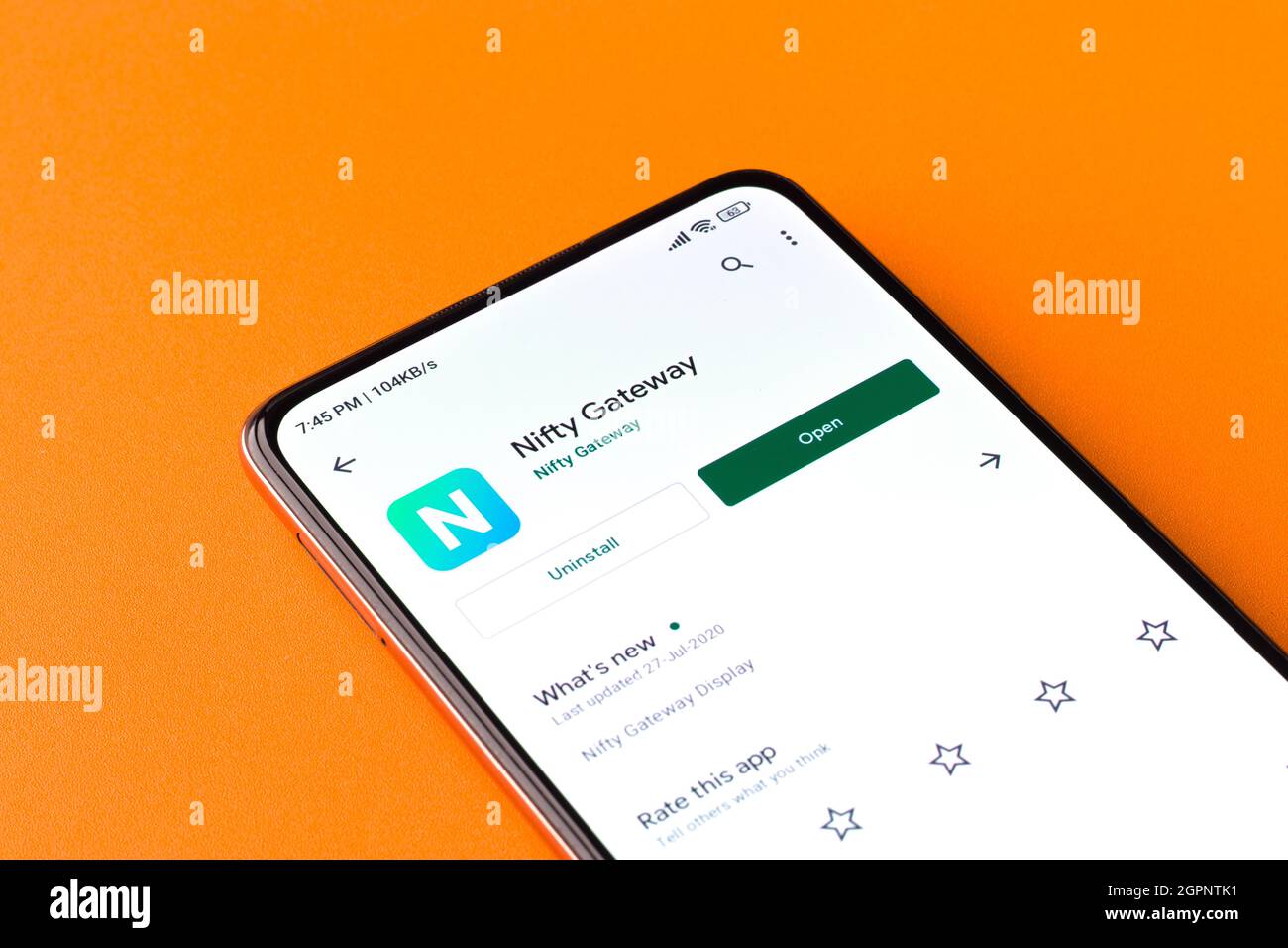 West Bangal, India - 28 settembre 2021 : logo Nifty Gateway sullo schermo del telefono immagine stock. Foto Stock