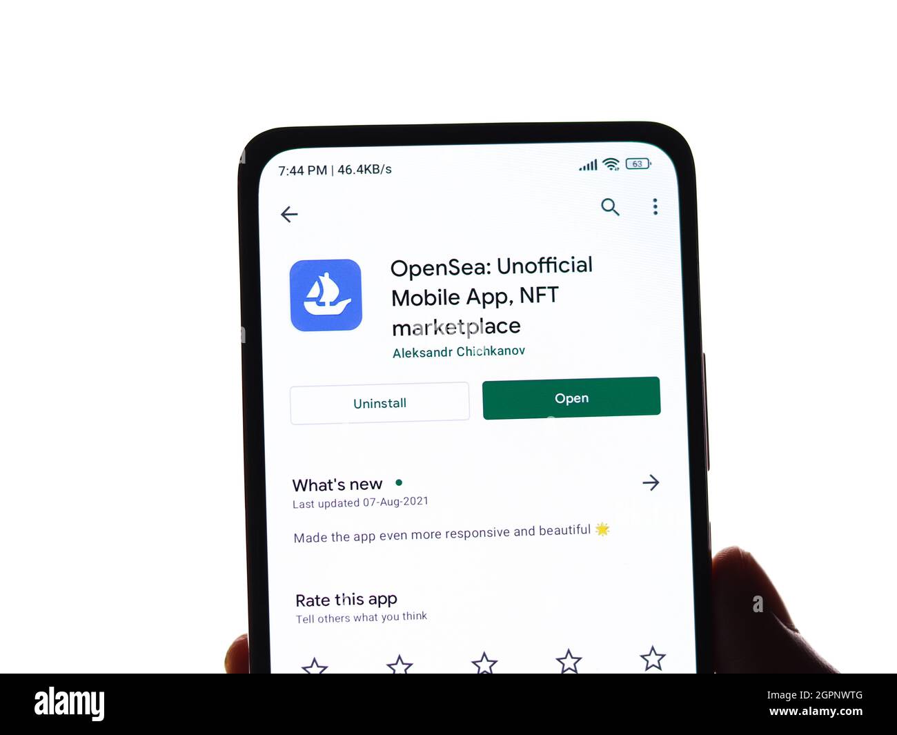 West Bangal, India - 28 settembre 2021 : immagine stock del logo OpenSea sullo schermo del telefono. Foto Stock