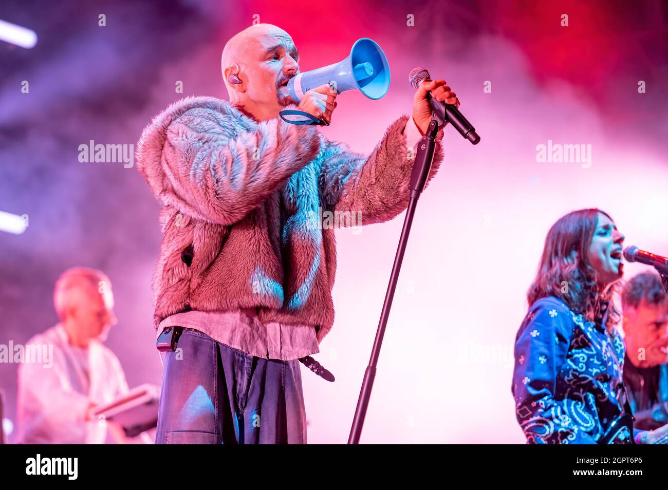 Manchester, Regno Unito. 4 settembre 2021. Manchester band James headline Day 1 di NBHD Weekender al posto di Ian Brown 2021-09-04. Credito: Gary Mather/Ala Foto Stock