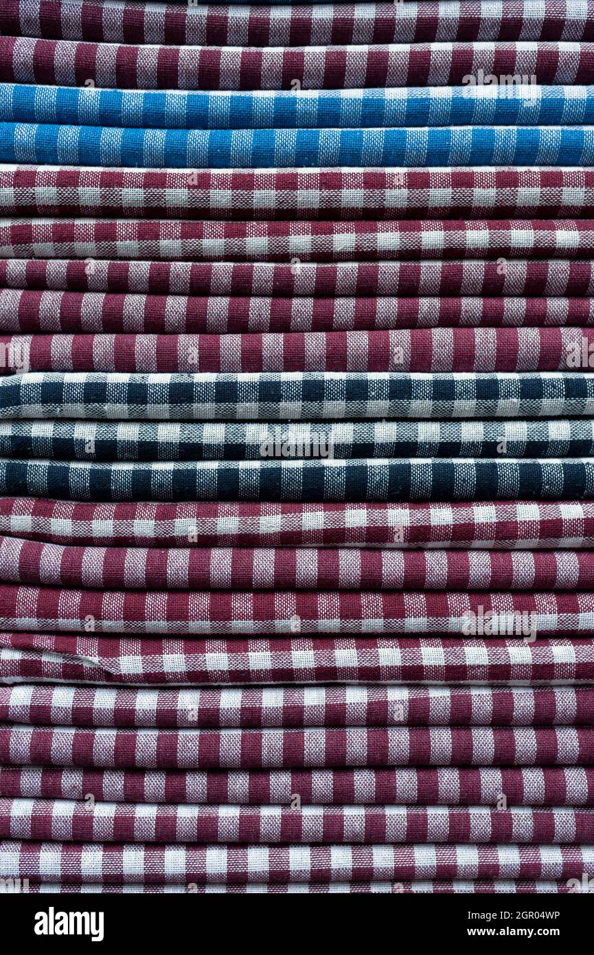 Tessuti colorati, tessuti colorati Foto Stock