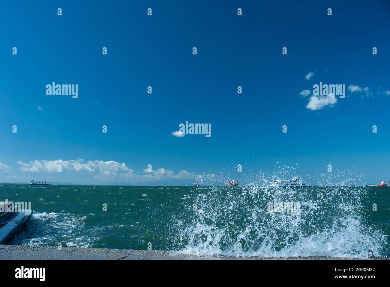 Mare ondoso Foto Stock