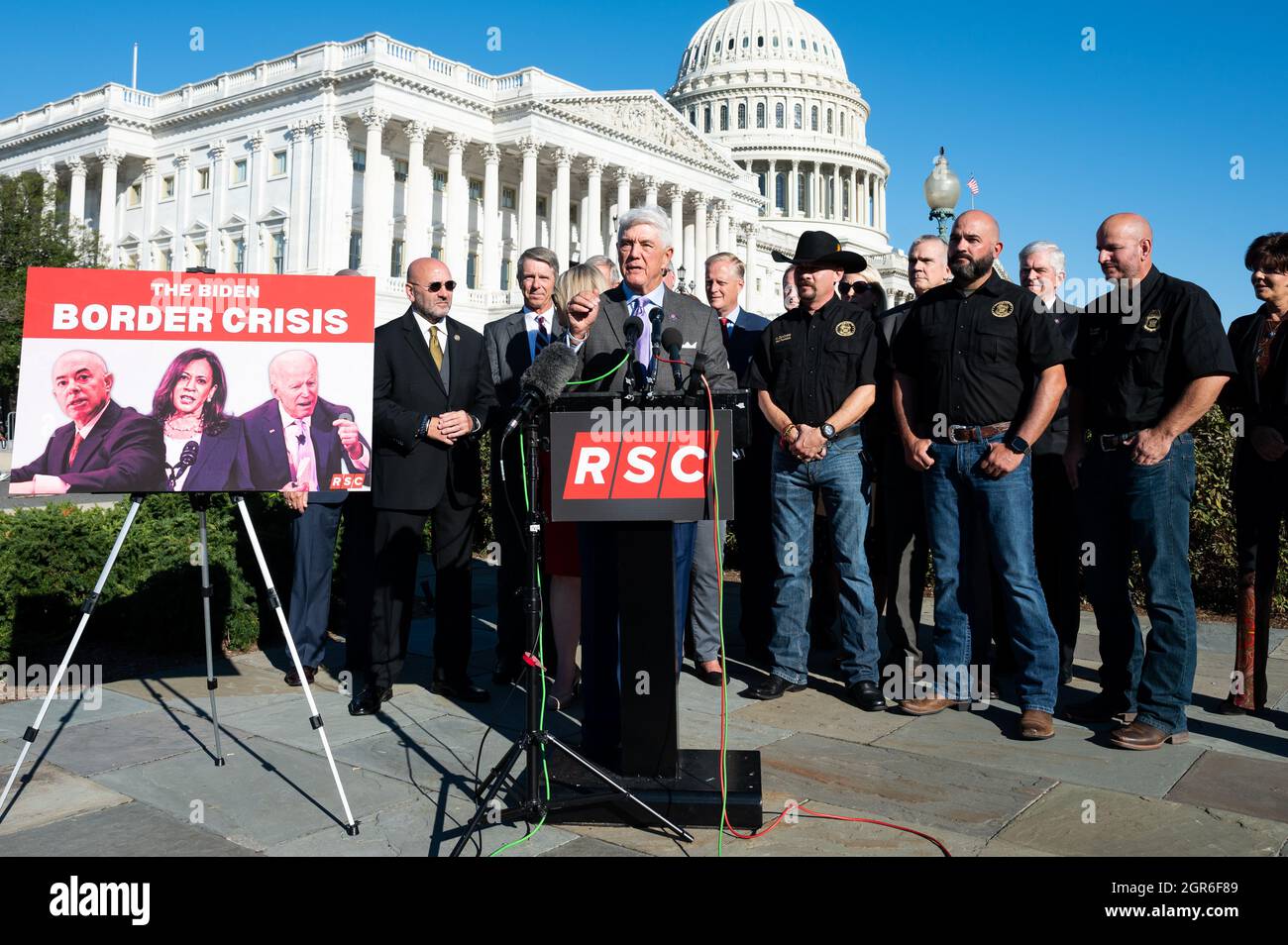 Washington, Stati Uniti. 30 settembre 2021. Il rappresentante degli Stati Uniti Roger Williams (R-TX) parla del confine meridionale in una conferenza stampa organizzata dal Comitato di Studio Repubblicano. Credit: SOPA Images Limited/Alamy Live News Foto Stock