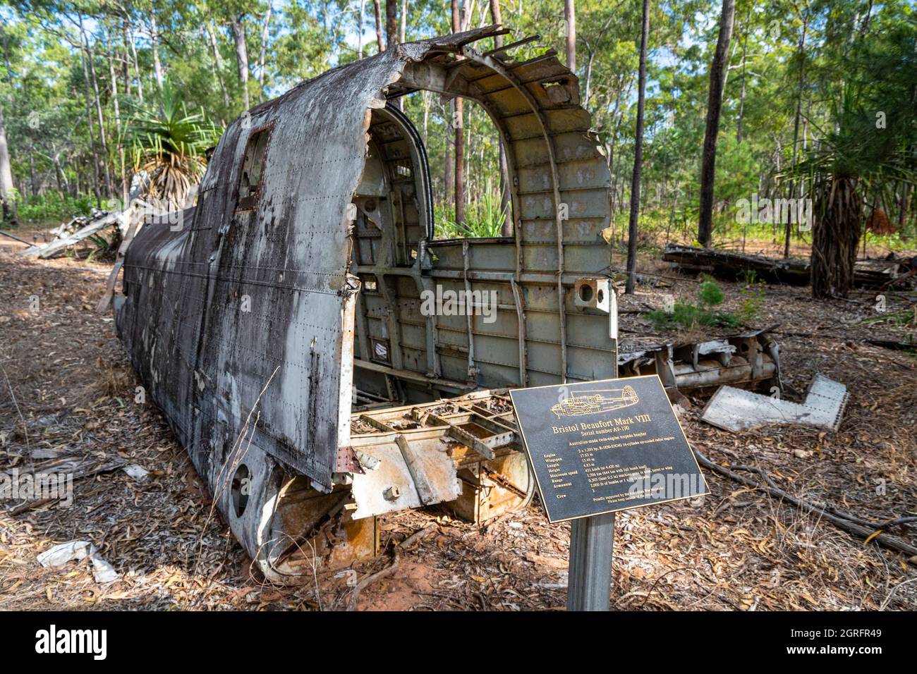 Relitto di Beaufort Bomber che crash sbarcò vicino Higgins Field, nel 1945. Bamaga, Queensland, Australia Foto Stock