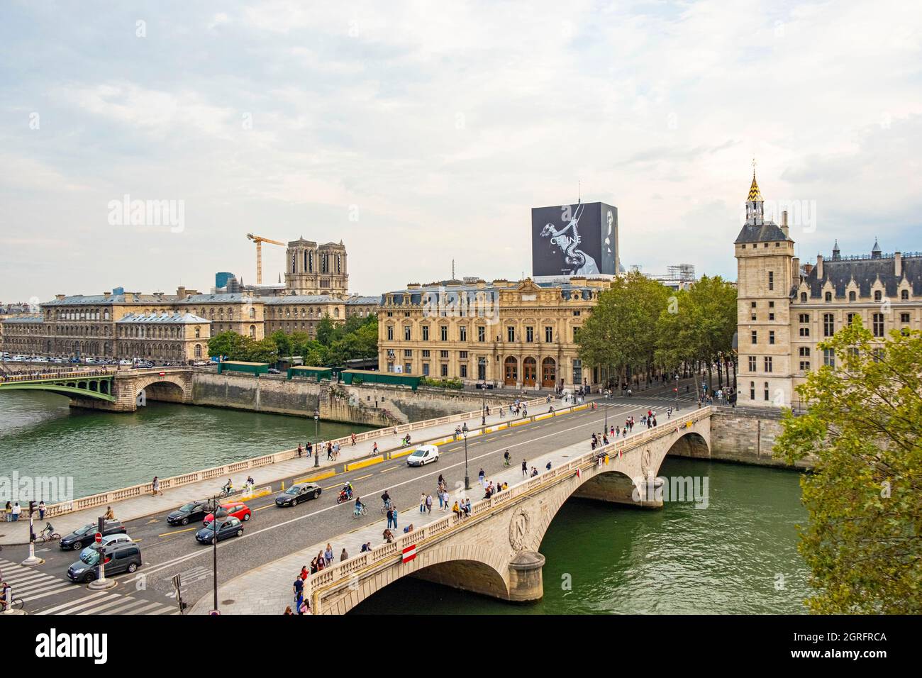 Francia, Parigi, zona dichiarata Patrimonio dell'Umanità dall'UNESCO, la Senna, il pont au change, la Conciergerie Foto Stock