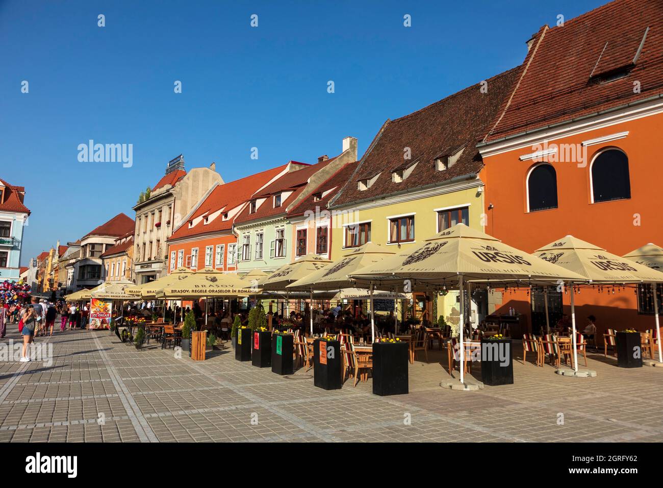 Romania, Transilvania, Brasov, piazza principale Foto Stock