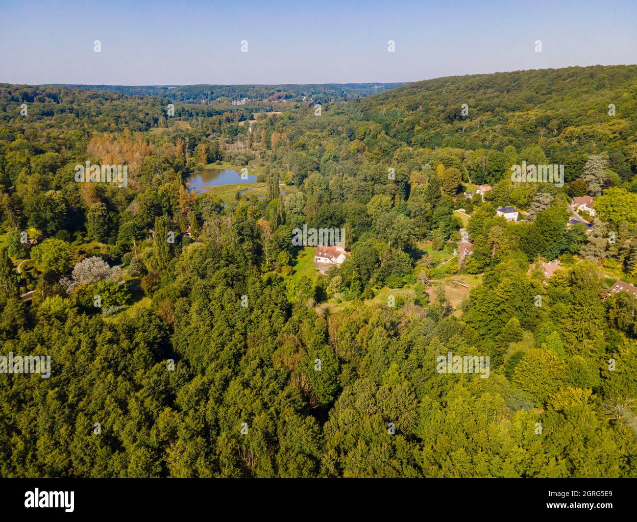Francia, Yvelines, Parco Regionale dell'Haute Vallee de Chevreuse, dintorni di Dampierre-en-Yvelines en Yvelines (vista aerea) Foto Stock