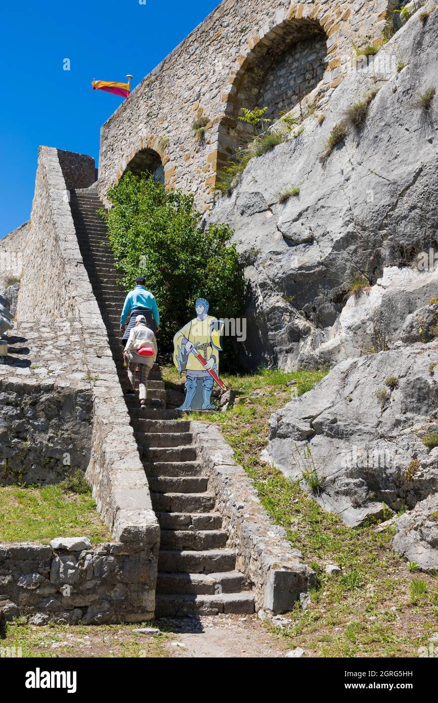 Francia, Alpes de Haute Provence, Sisteron, cittadella, scalinata che conduce al bastione a piedi Foto Stock