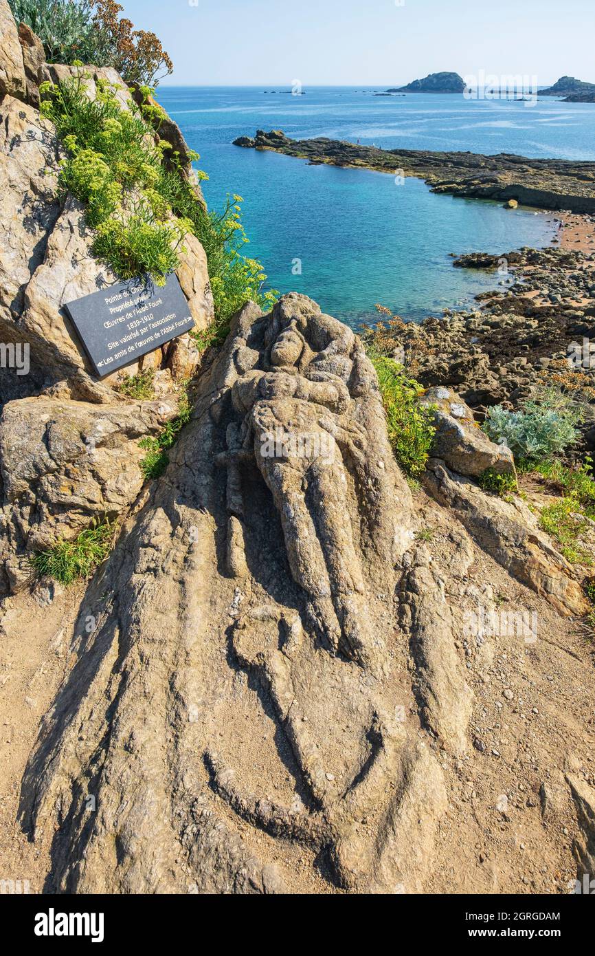 Francia, Ille-et-Vilaine, Saint-Malo, Rothéneuf distretto, sito di rocce scolpite da Abbé Fouré tra il 1894 e il 1907 lungo il GR 34 sentiero escursionistico o doganale Foto Stock