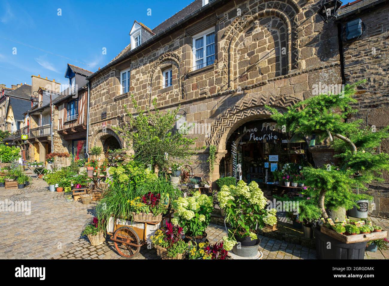 Francia, Ille-et-Vilaine, Dol-de-Bretagne, città di sosta lungo il GR 34 sentiero escursionistico o sentiero doganale, 12 ° secolo Petits Palets House o Plaies House Foto Stock