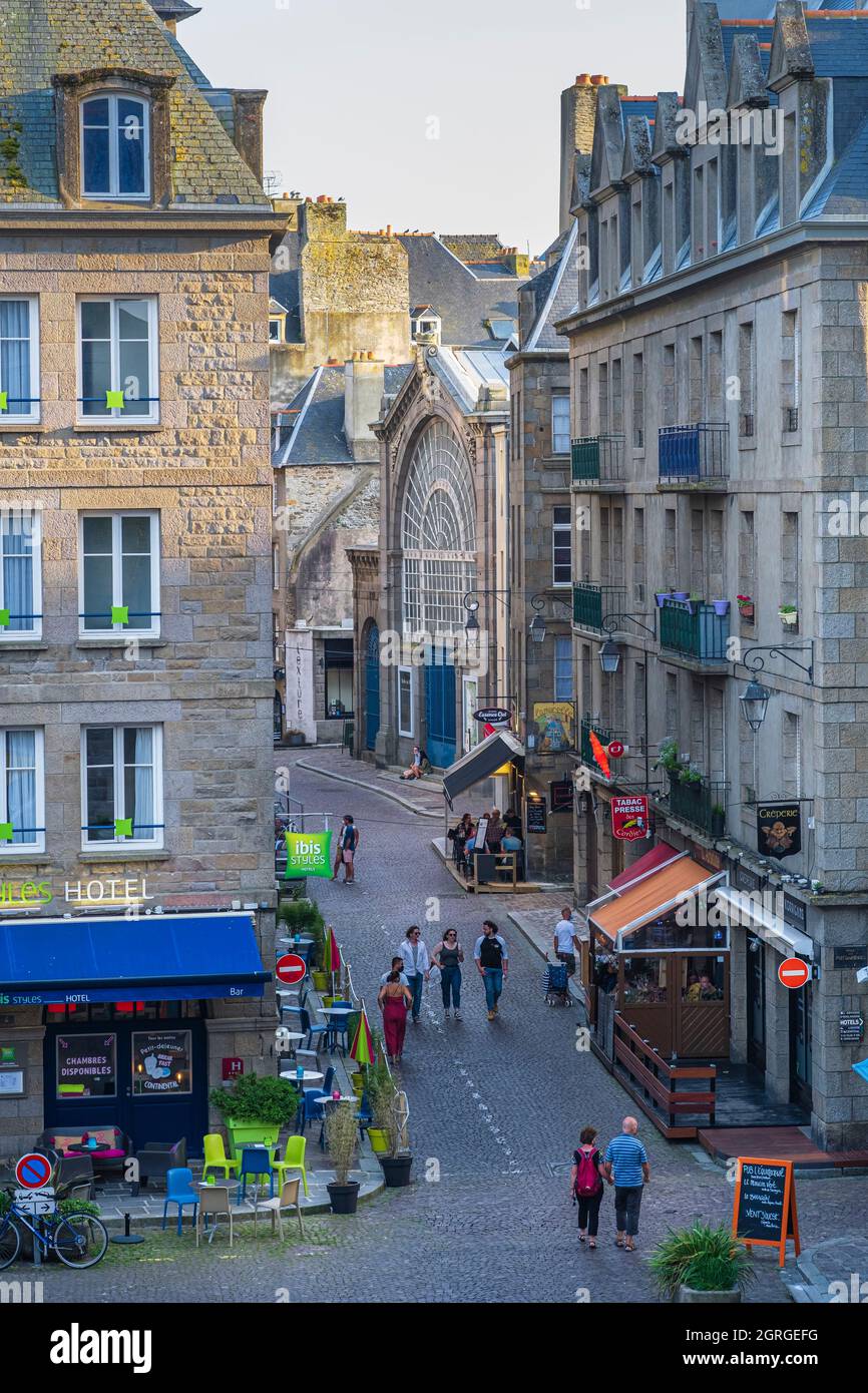 Francia, Ille-et-Vilaine, Saint-Malo intra-muros, vicoli del centro storico Foto Stock