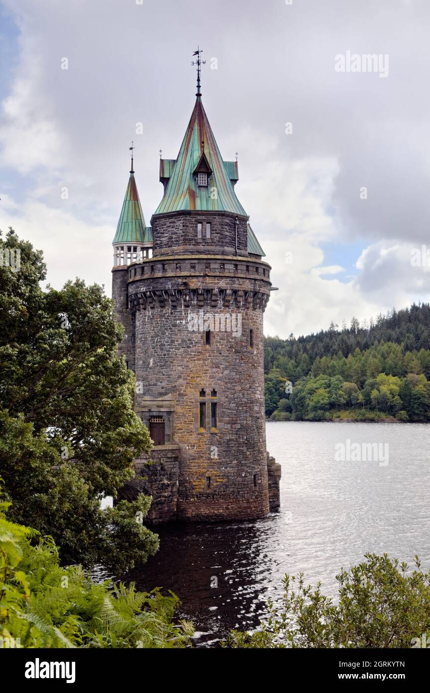 La torre campanaria del lago Vyrnwy, Powys, nel Galles centrale, Regno Unito Foto Stock