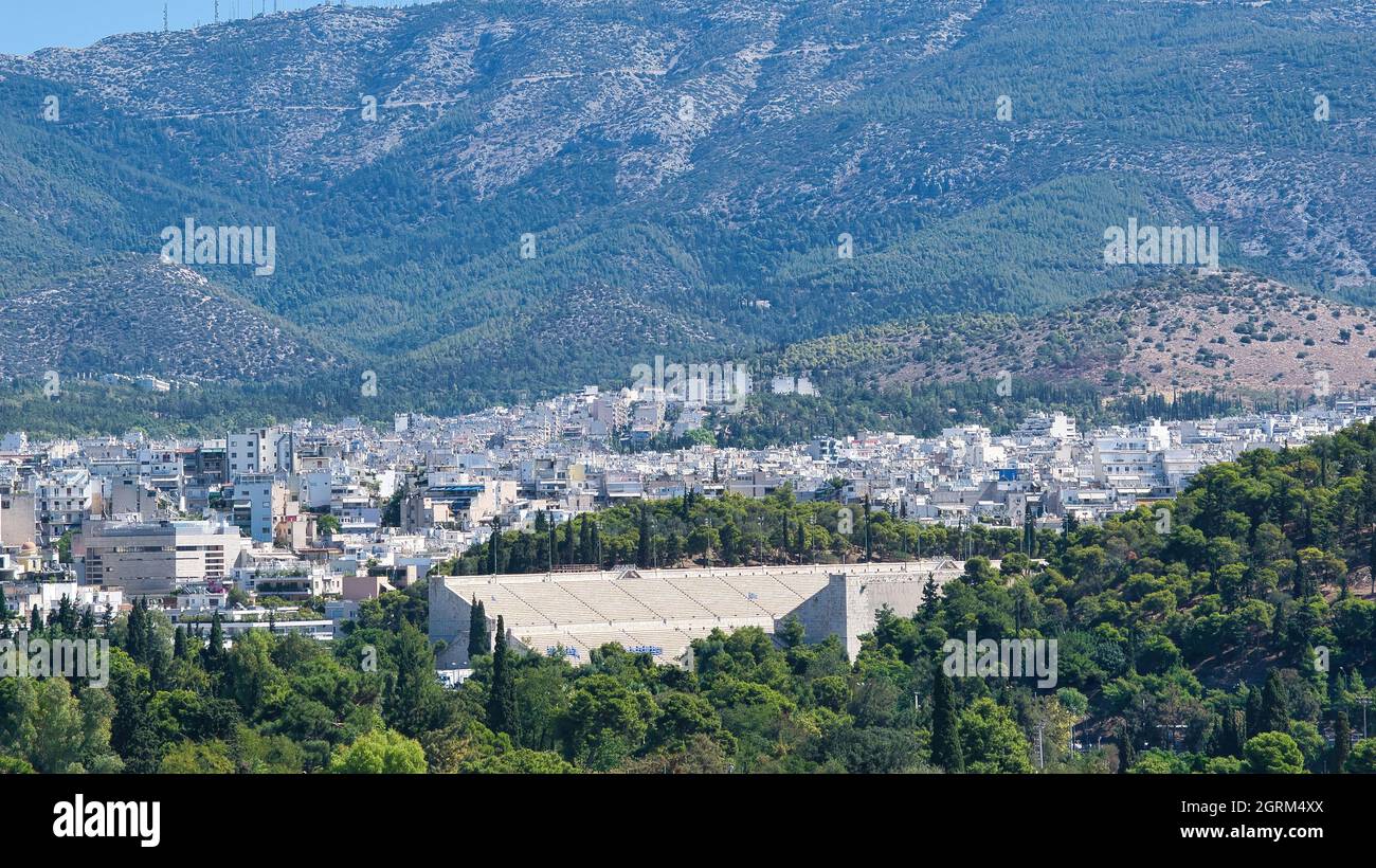 Lo Stadio Panatenaico di Atene, Vista dall'Acropoli. Atene, Grecia Foto Stock