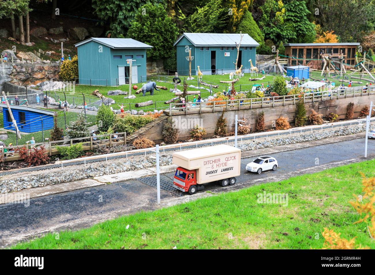 Lo zoo di Babbacombe Model Village, Babbacombe, Torquay, Devon, Inghilterra, REGNO UNITO Foto Stock