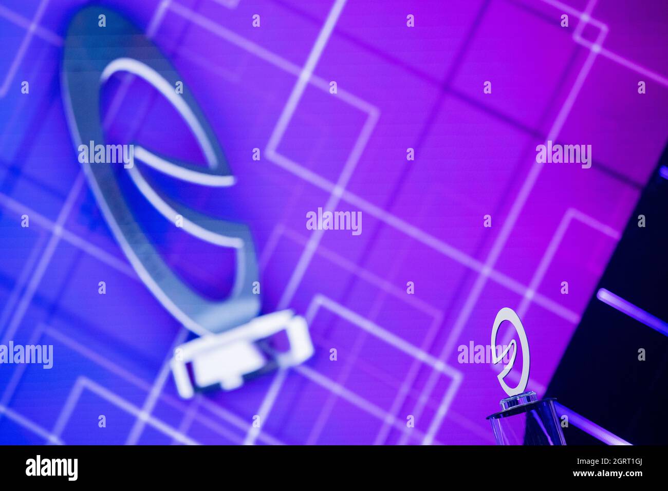 Colonia, Germania. 01 ottobre 2021. Il trofeo è in scena alla cerimonia dei "Premi Comedy tedeschi". I più popolari spettacoli comici, podcast e artisti vengono premiati. Credit: Rolf Vennenbernd/dpa/Alamy Live News Foto Stock