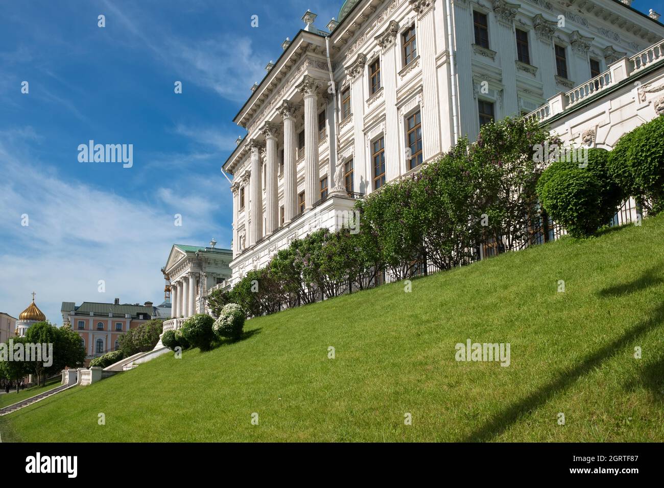 Mosca, Russia - 23 maggio 2021: La Casa Pashkov è uno degli edifici classicisti più famosi di Mosca, ora la Biblioteca di Stato Russa. Progettato da Foto Stock