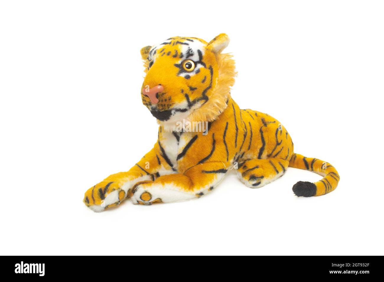 Bambola Tiger isolata su sfondo bianco. Bambola della tigre bengala isolata. Foto Stock