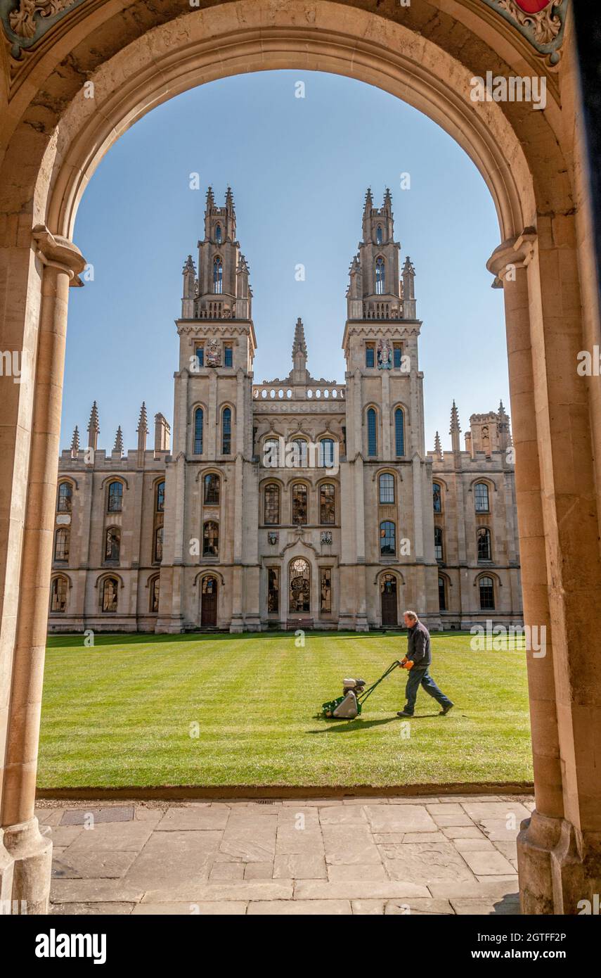 Radcliffe Square entance, All Souls College, Oxford Foto Stock