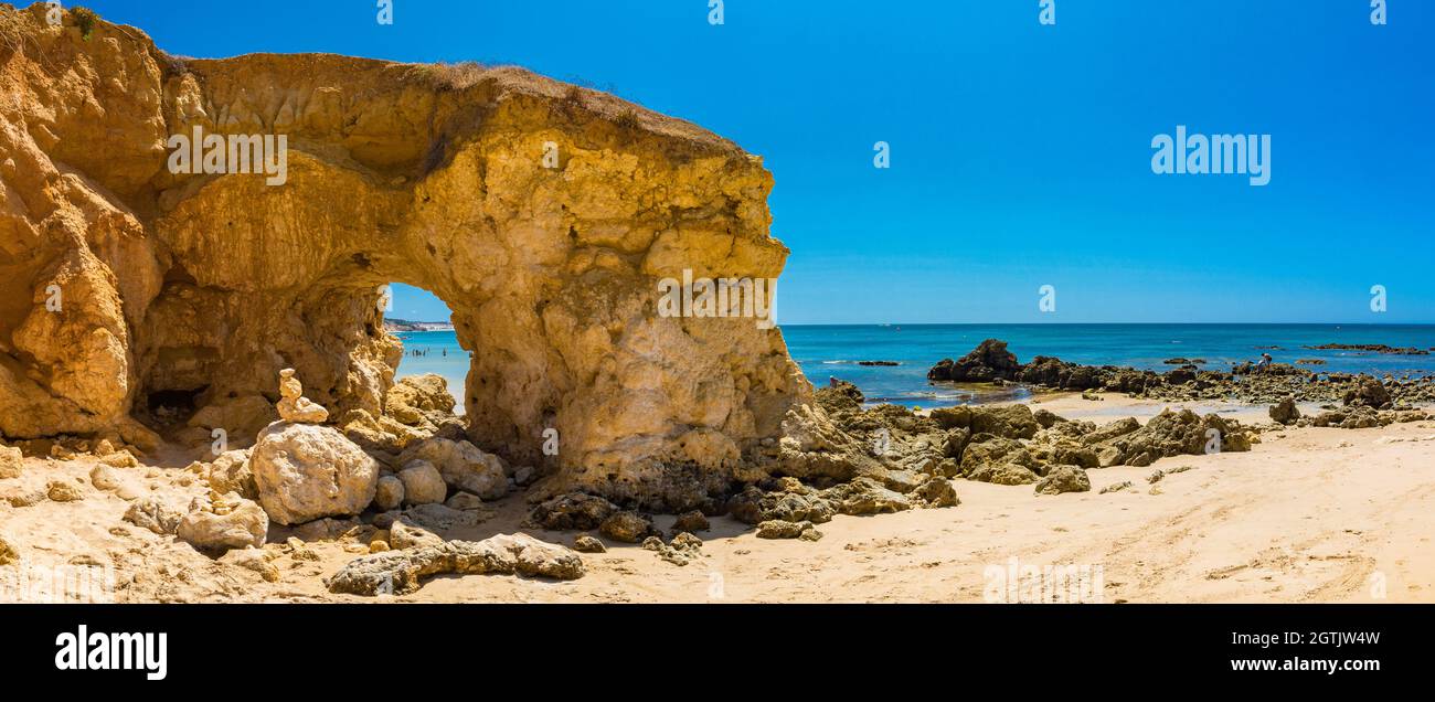 Foto panoramiche aeree di Praia da Balaia e Praia de Santa Eulalia Portogallo, Algarve Albufeira Foto Stock