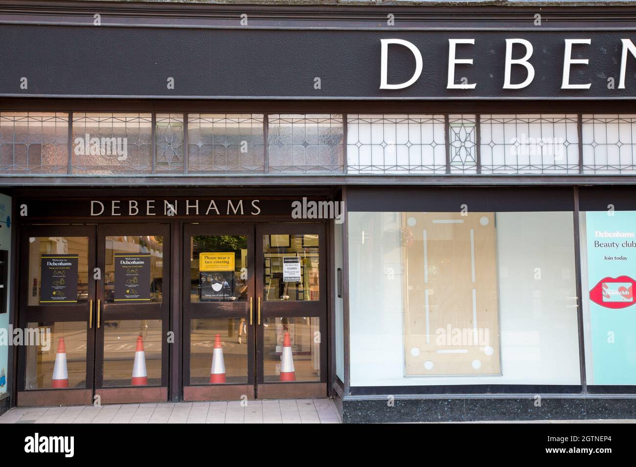 La filiale di Debenhams si è chiusa dopo che è andato dal commercio in 2021 Foto Stock