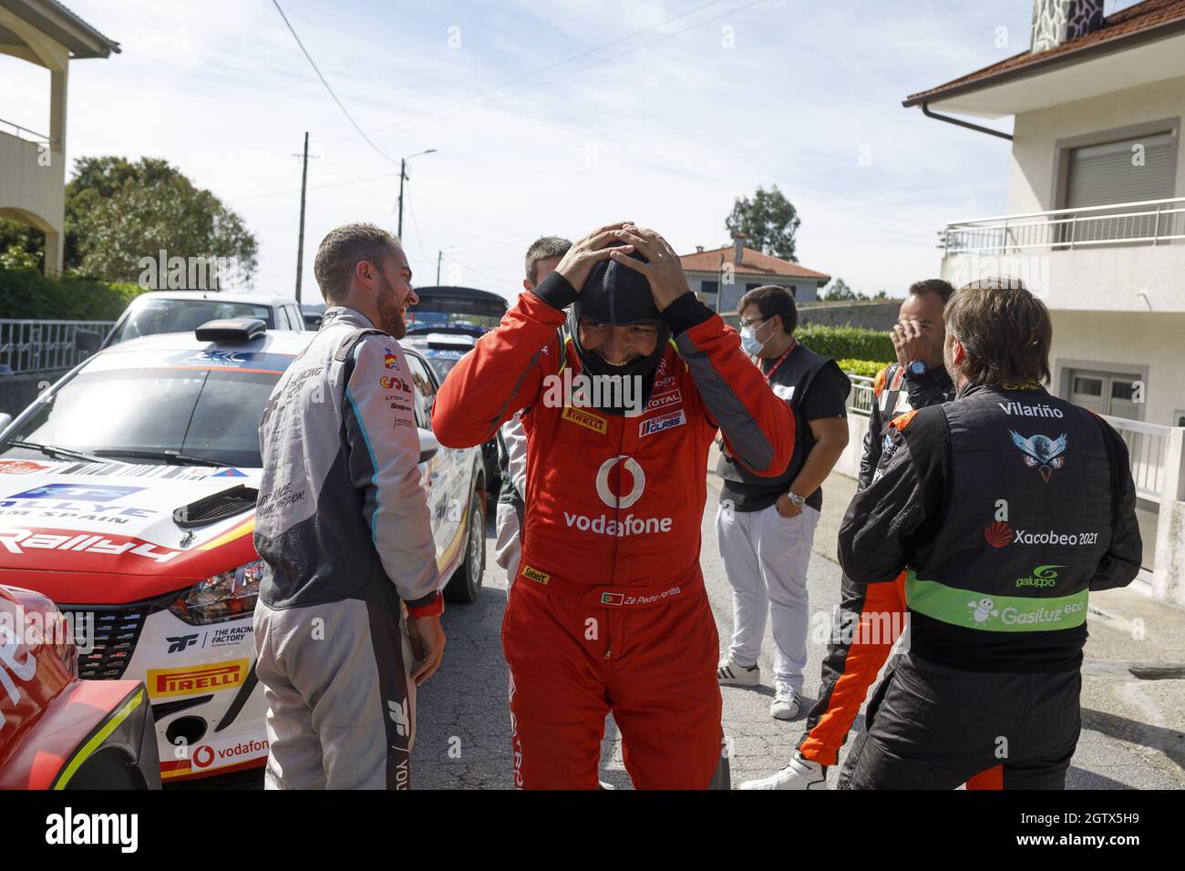 FONTES Jose Pedro (PRT), PONTES Ines (PRT), Citroen vodafone team, Citroen C3 Rally2, ritratto durante la 2021 FIA ERC Rallye Serras de Fafe e Felgueiras, 6° round del FIA European Rally Championship 2021, dal 1 al 3 ottobre 2021 a Fafe, Portogallo - Foto: Gregory Lenormand/DPPI/LiveMedia Foto Stock