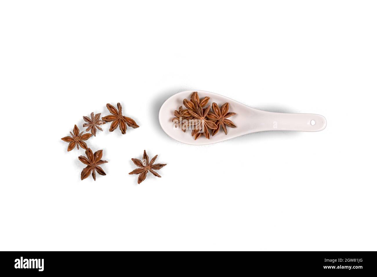 Tutti i tipi di alimenti diversi e ciambelle pane, peperoncino, cibo pollo e manzo sulla parte superiore angolo bello sfondo bianco e grigio Foto Stock