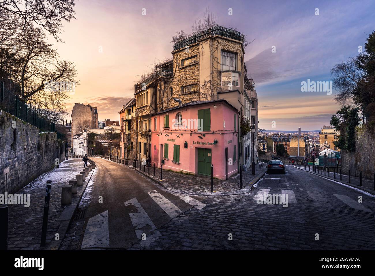 Parigi, Francia - veduta tipica del quartiere di Montmartre a Parigi Foto Stock