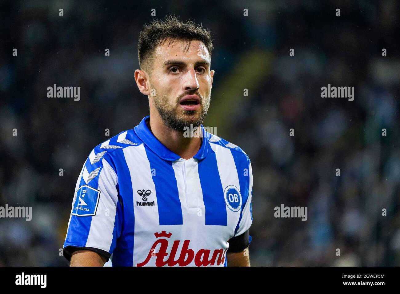 Odense, Danimarca. 01 ottobre 2021. BASHKIM Kadrii (8) di OB visto durante la 3F Superliga partita tra Odense Boldklub e Vejle Boldklub presso il Parco Naturale dell'energia di Odense. (Photo credit: Gonzales Photo - Kent Rasmussen). Foto Stock