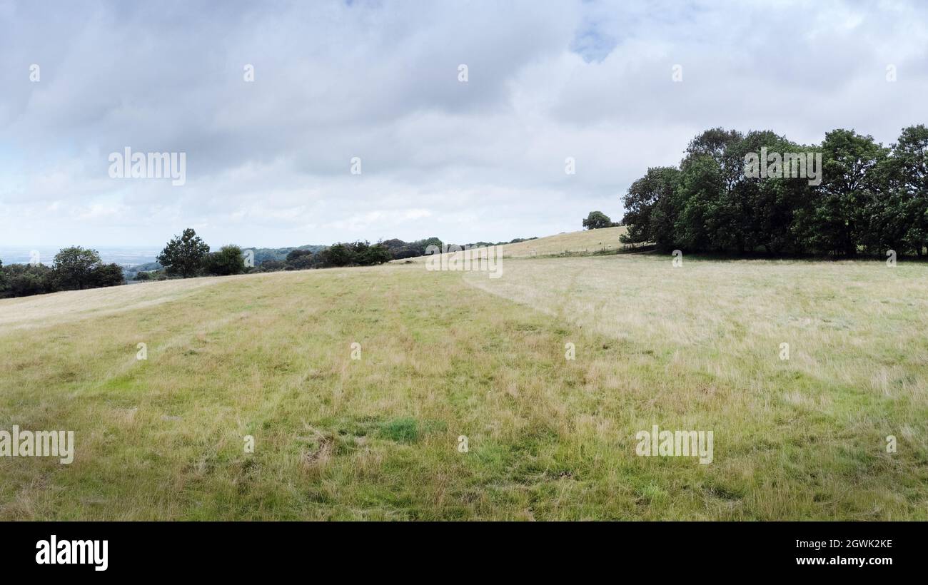 Bella immagine panoramica dall'alto della campagna del Cotswolds in Inghilterra Foto Stock