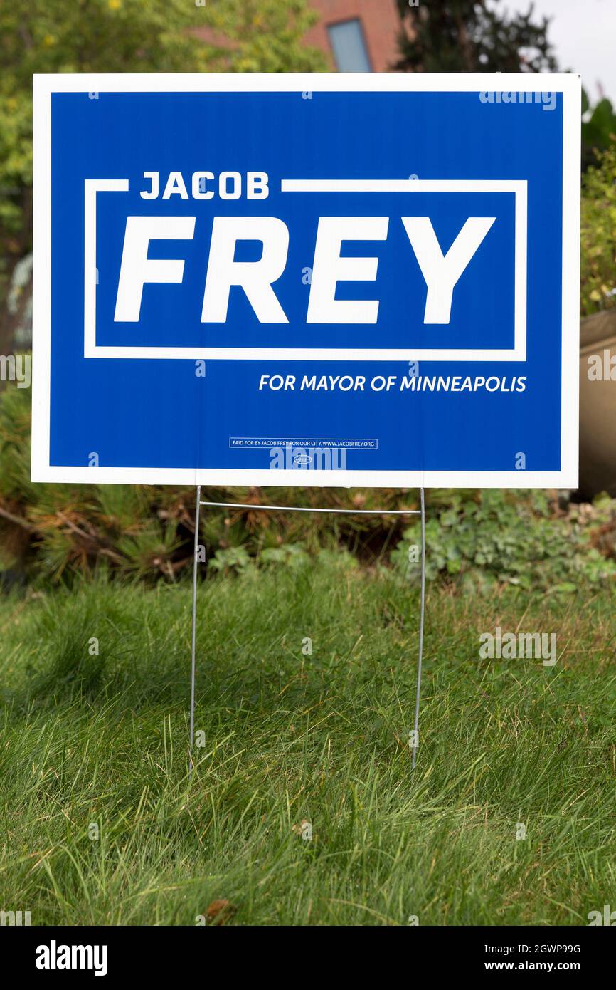 Cartello politico per la rielezione del democratico in carica Jacob Frey per il sindaco di Minneapolis, Minnesota Foto Stock