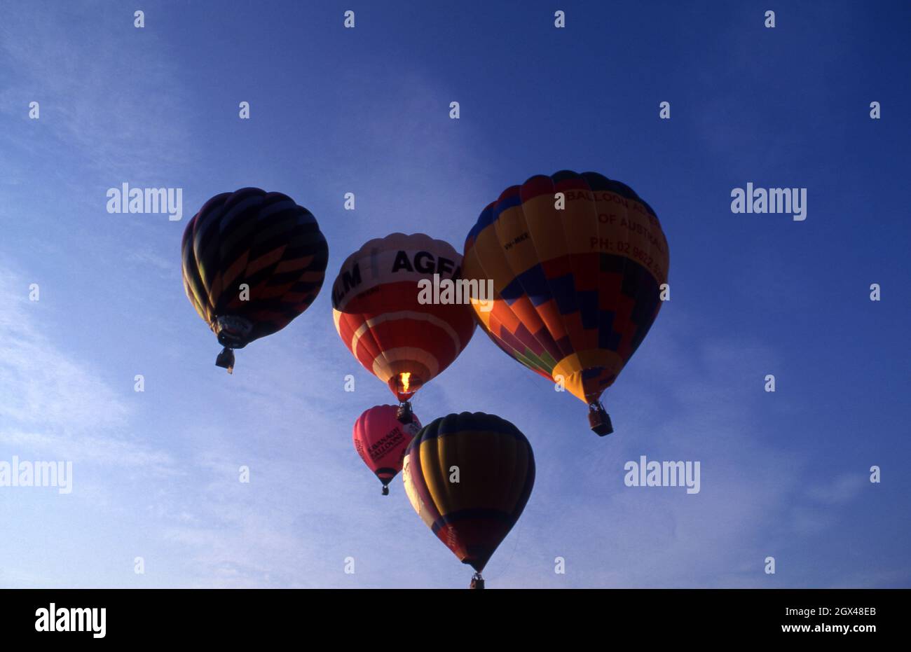 La Canberra Hot Air Balloon Spectacular, precedentemente conosciuta come Canberra Balloon Festival, è un festival annuale di mongolfiera. Canberra, ATTO. Foto Stock
