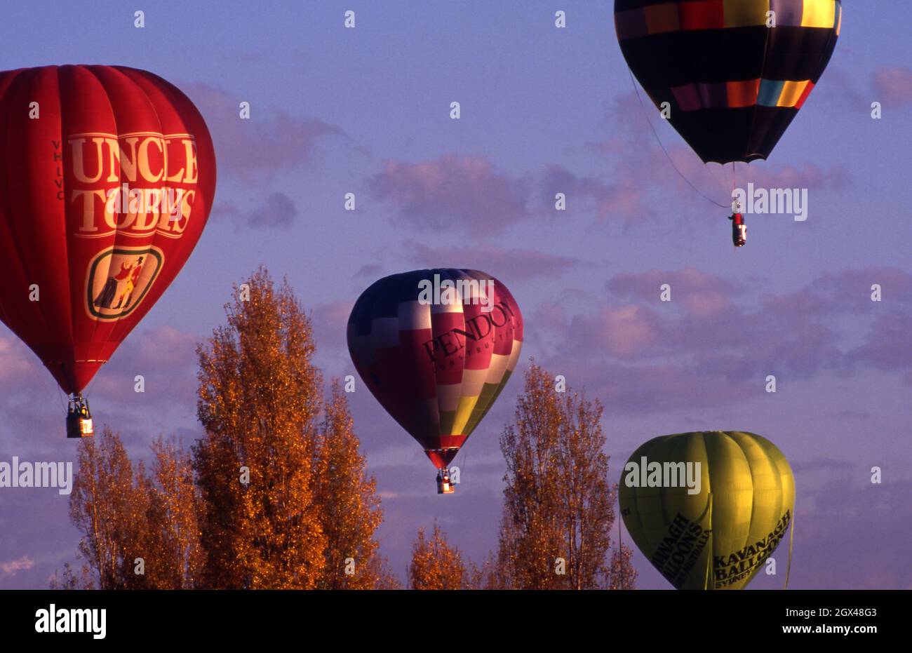 La Canberra Hot Air Balloon Spectacular, precedentemente conosciuta come Canberra Balloon Festival, è un festival annuale di mongolfiera. Canberra, ATTO. Foto Stock