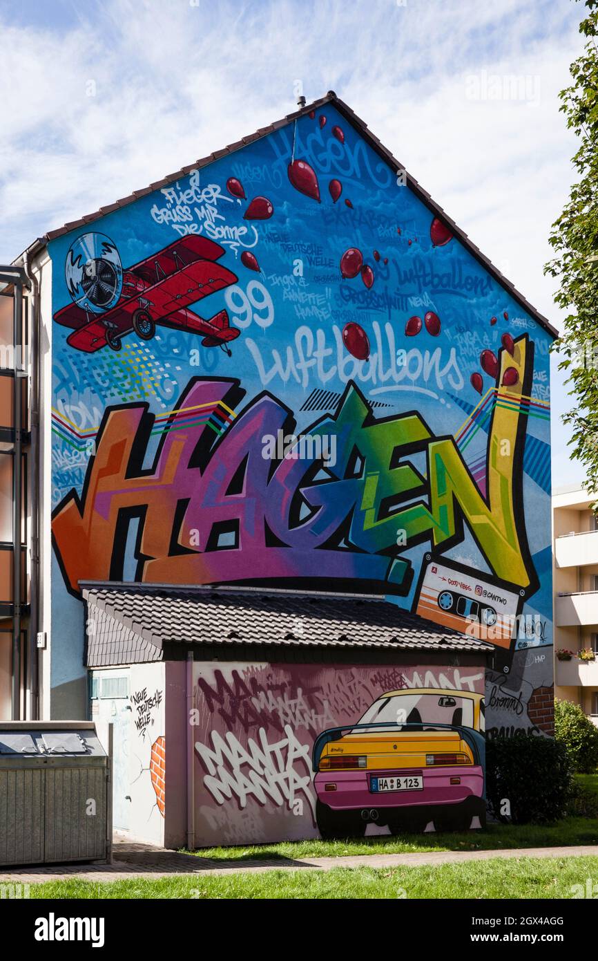 Pittura murale dell'artista CAN2 su una casa a Hagen-Vorhalle, Hagen, Renania settentrionale-Vestfalia, Germania. Wandmalerei des Kuenstlers CAN2 an einem Haus Foto Stock