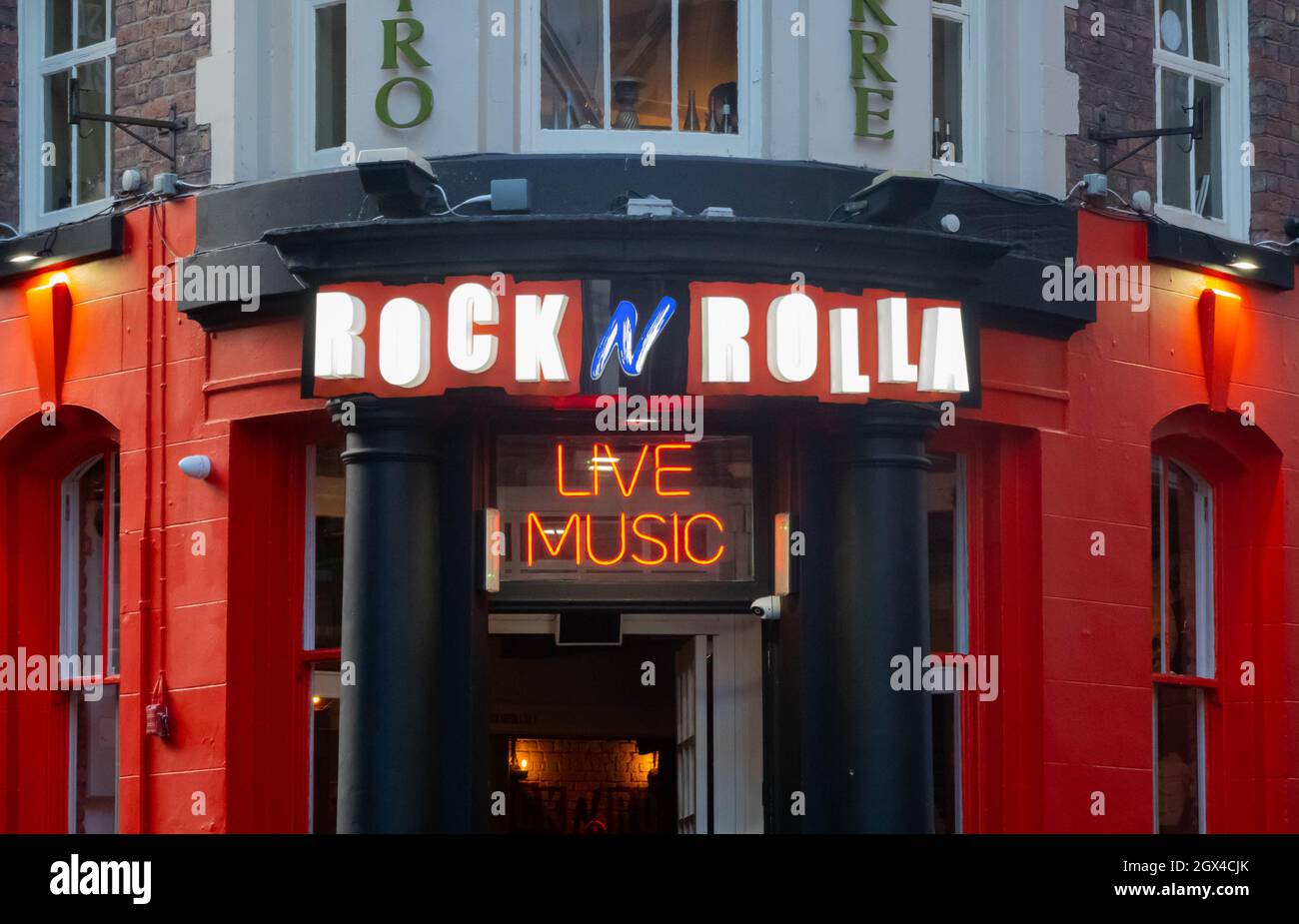 Rock N Rolla, un bar di musica dal vivo nella zona dei Beatles di Liverpool Foto Stock