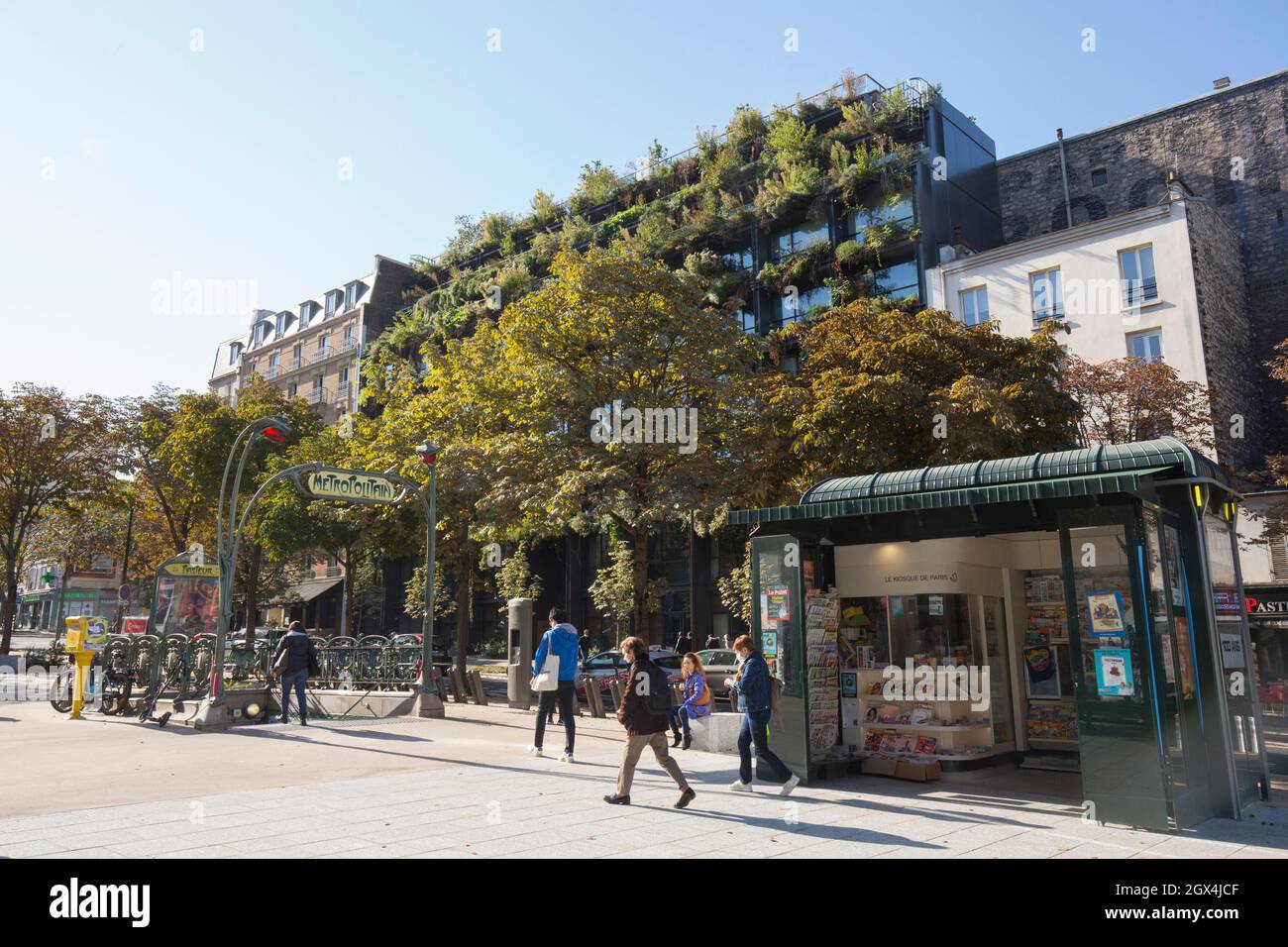 VILLA M BATIMENT JARDIN PARIGI Foto Stock