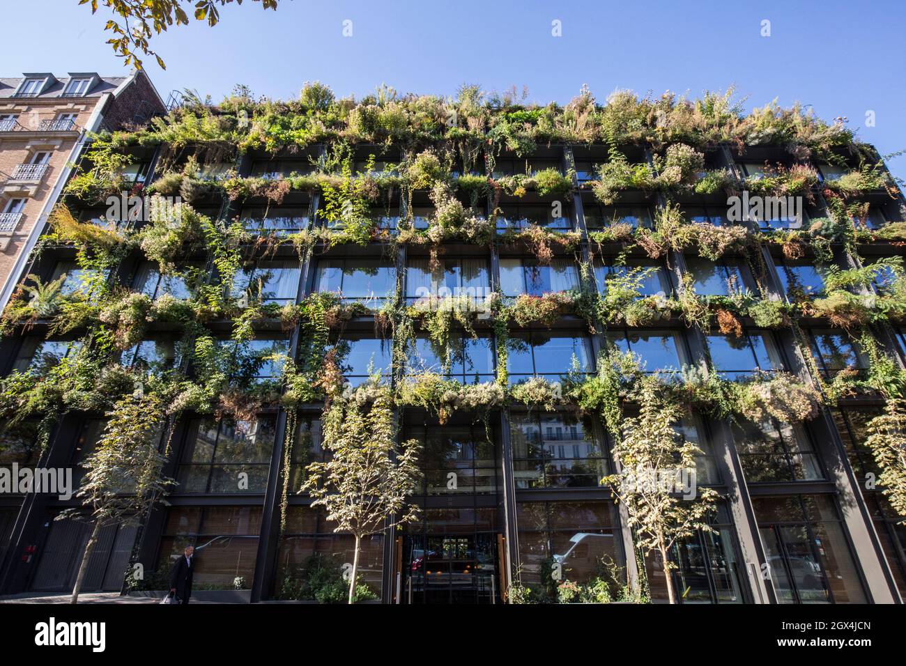 VILLA M BATIMENT JARDIN PARIGI Foto Stock